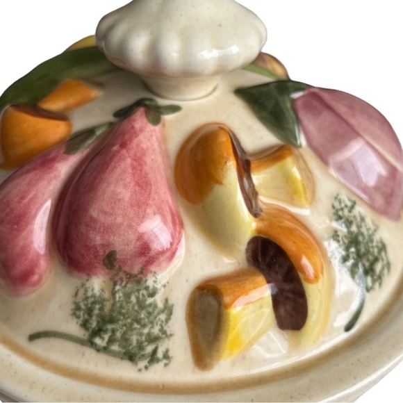 Vintage Casserole Covered Dish with 3D Vegetables on Lid‎ Mushrooms MCM - Picture 5 of 9